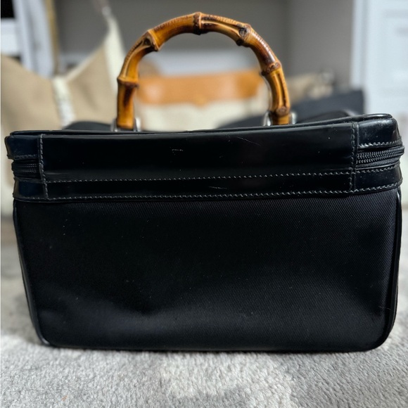 Vintage Gucci travel/makeup case with COA - Picture 3 of 11